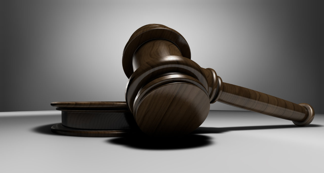 Judge's gavel Image by 2541163 from Pixabay